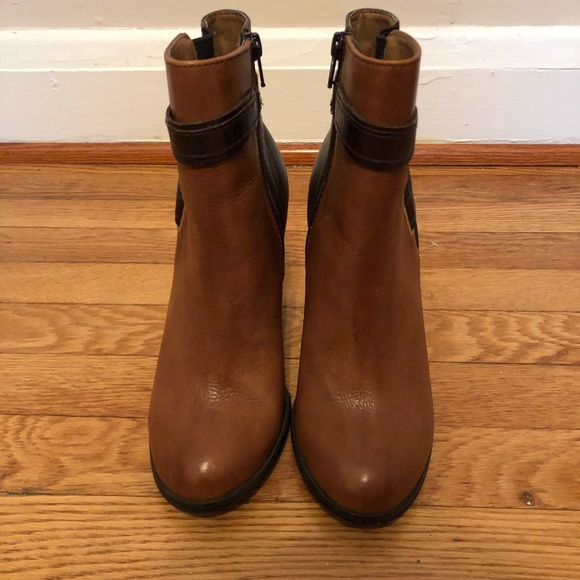 ALDO women’s booties brown with gold closures - Picture 2 of 4